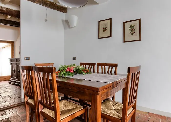 Apartment Lacosta Near Ponte Vecchio